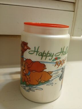 Disney World Vintage Whirley Vintage 1998 Lady And The Tramp Holiday Travel Mug